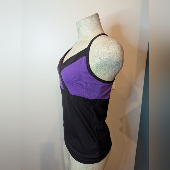 Echo Rain Active Tank With Bra, Purple & Black Made in Canada Sz M - Picture 3 of 8